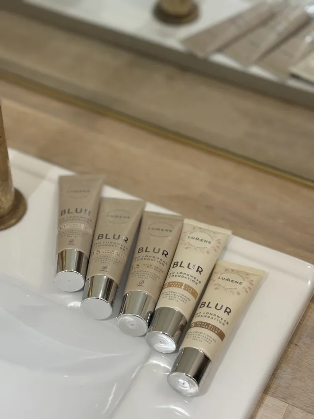 Lumene Blur 16H Longwear Foundation